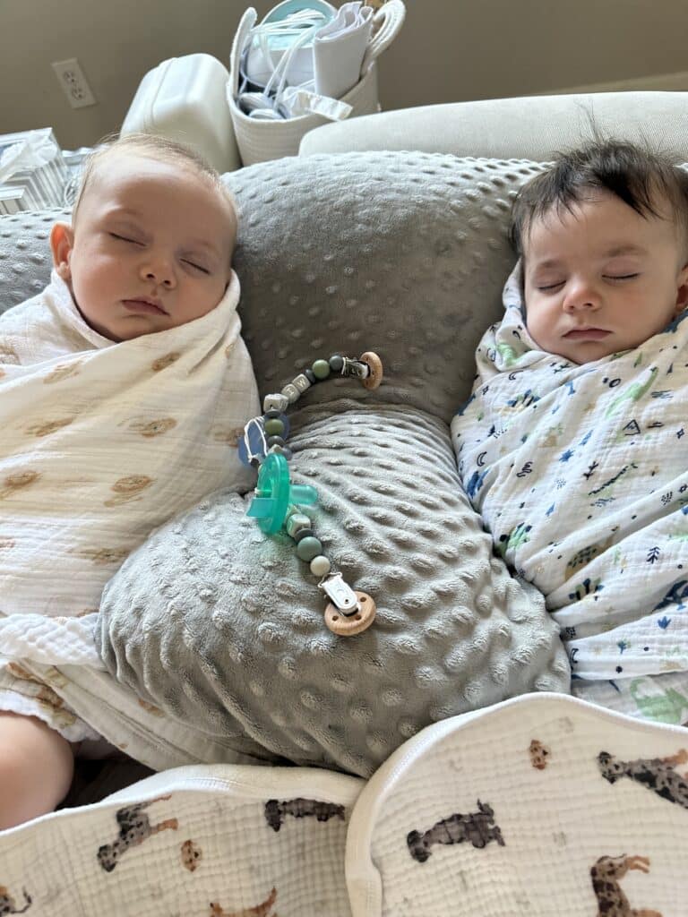 a routine for 4 month old twins