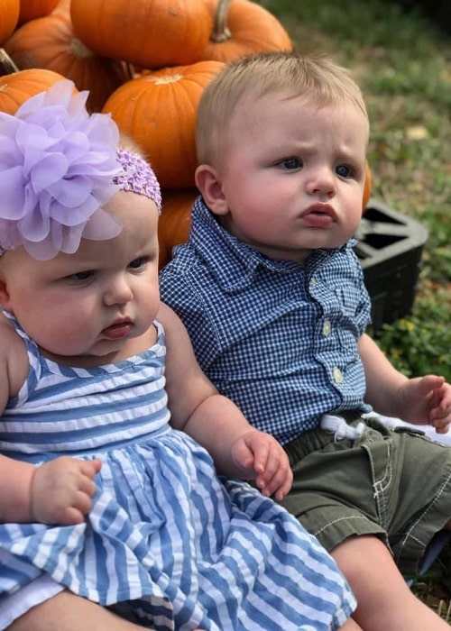 The First Year with Twins Week 25